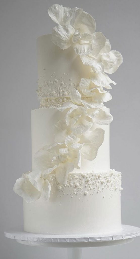 40 Beautiful Wedding Cake Trends 2023 Pearl Cake With Cascading Floral 7086