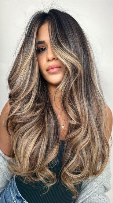 50+ Ways To Wear Spring's Best Hair Colours : Beige Ash Highlights