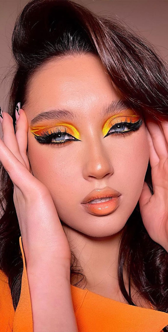 Trendy Eyeshadow Looks Orange Flame