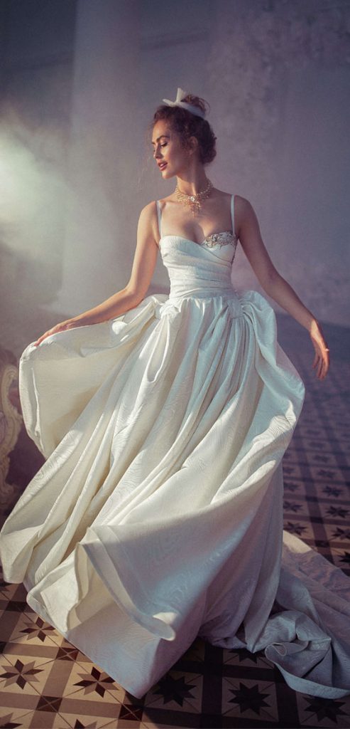 50 Wedding Dress Trends 2023 Taffeta Multi Layered Wedding Dress 8174