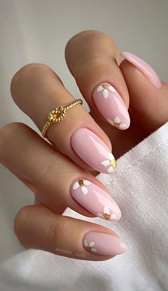 52 Cute Floral Nail Art Designs : Soft & Romantic Spring Floral Nails