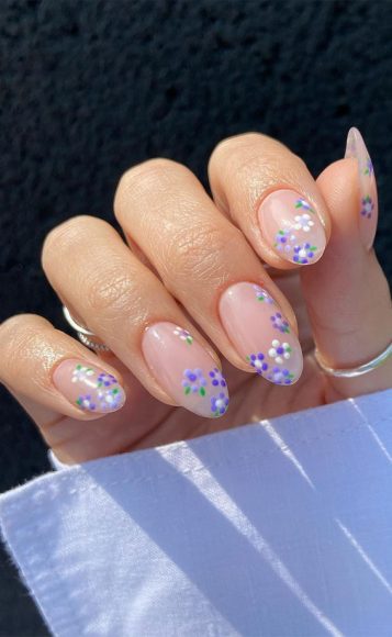 52 Cute Floral Nail Art Designs Purple And White Floral Nails 3808