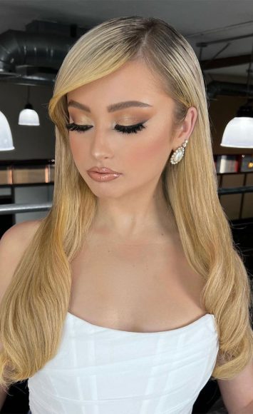 50 Romantic Wedding Makeup Ideas Butter Blonde Hair Down Soft Glam