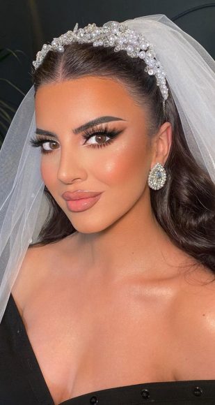 50 Romantic Wedding Makeup Ideas Brown Eyes Rosy Lips