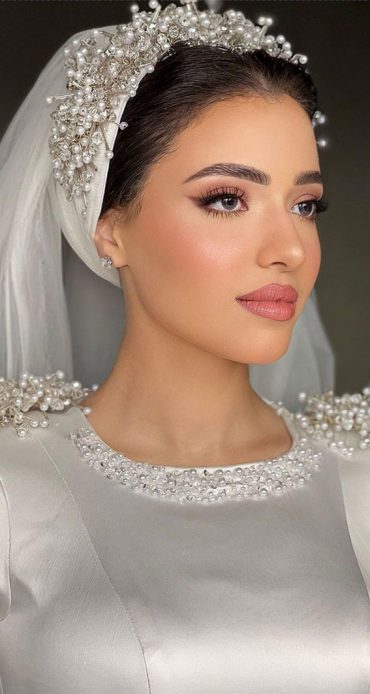 50 Romantic Wedding Makeup Ideas Matte Rosy Lips