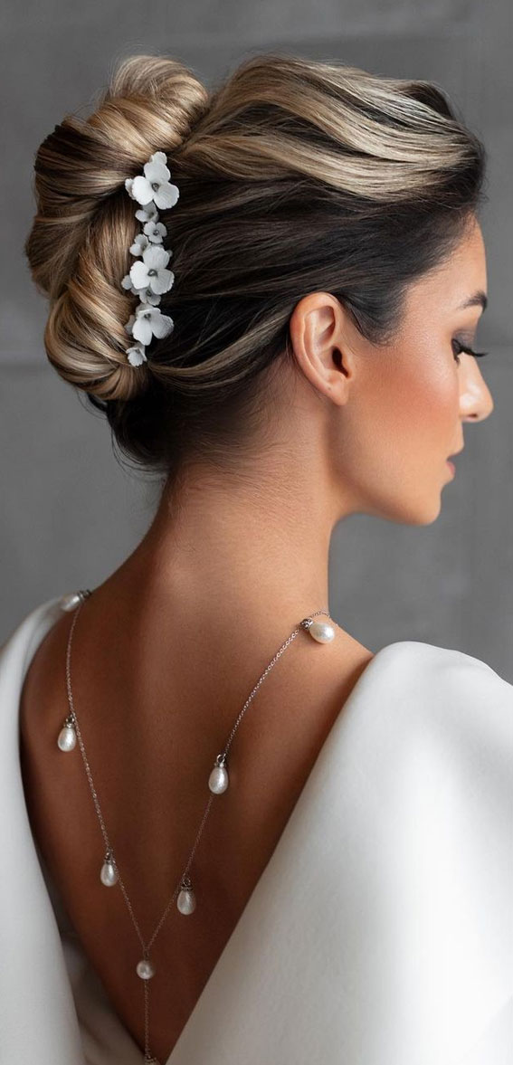 100+ Wedding Hairstyles for All Types of Hair