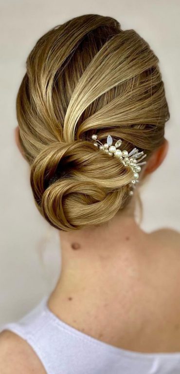 Updo Hairstyles Perfect For Any Occasion Dirty Blonde Classic Low Bun