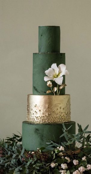 Beautiful 50+ Wedding Cakes to Suit Different Styles : Gold & Green ...