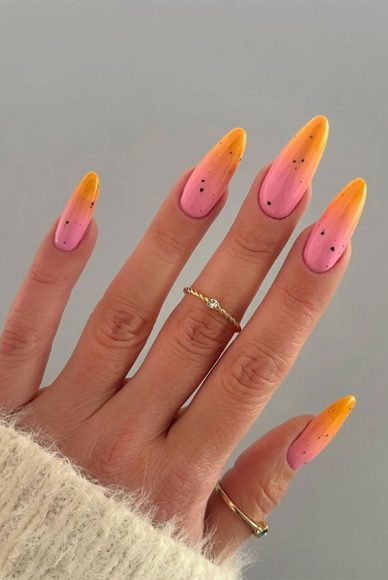 50+ Fresh Summer Nail Designs : Ombre Pink n Orange Almond Nails