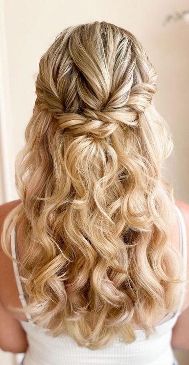 30 Chic and Versatile Hairstyles for the Fashion-Forward Bride : Blonde ...