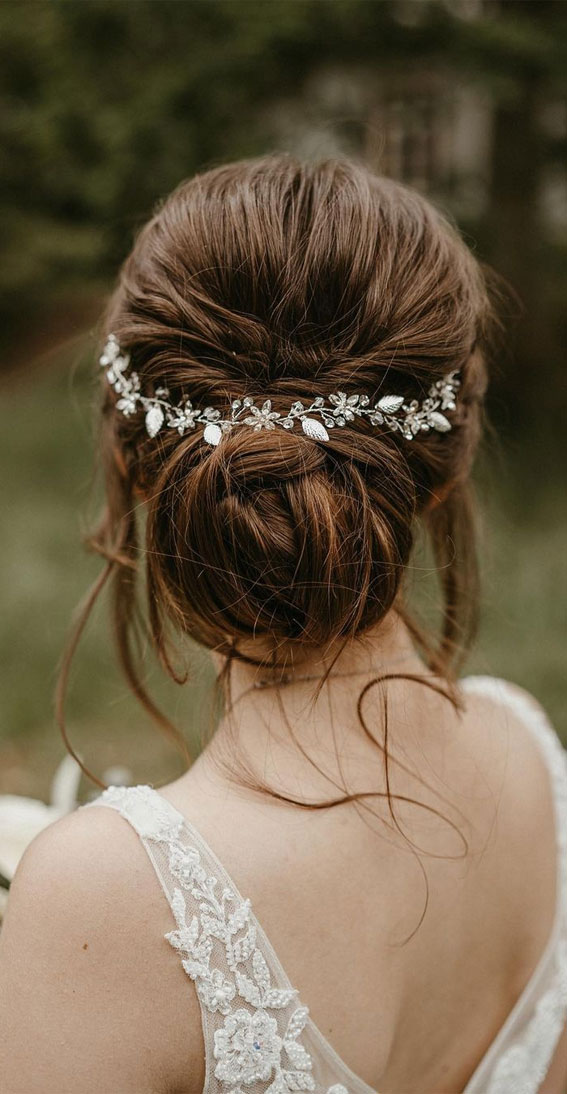 16 Romantic Wedding Hair Ideas | WeddingMix