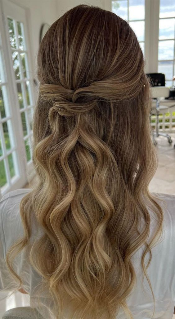 30 Chic and Versatile Hairstyles for the Fashion-Forward Bride : A ...