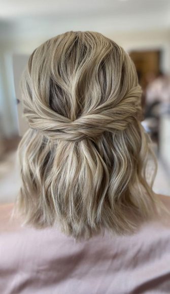 30 Chic and Versatile Hairstyles for the Fashion-Forward Bride ...