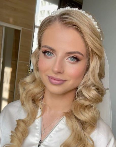 Dreamy Wedding Makeup Ideas For The Hopeless Romantic Soft Blush