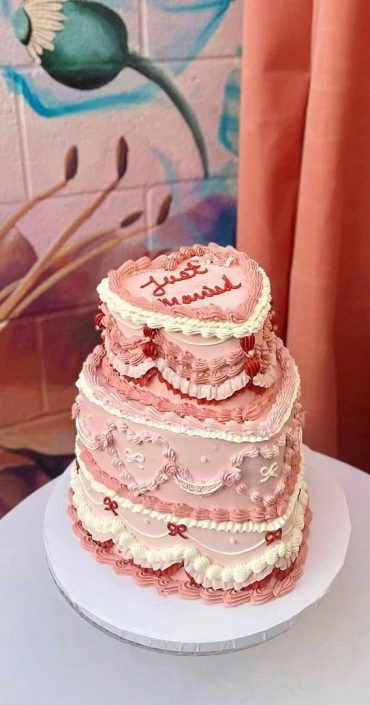 47 Buttercream Cake Ideas For Every Celebration Just Married Buttercream Cake 4359