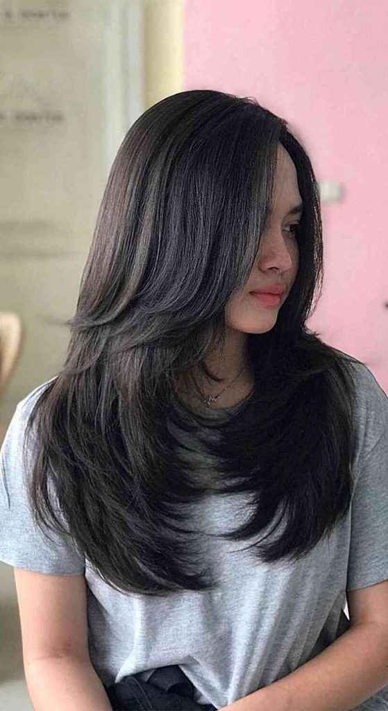 40 Long Layered Haircuts To Try Right Now Dimensional Butterfly Layers 8762