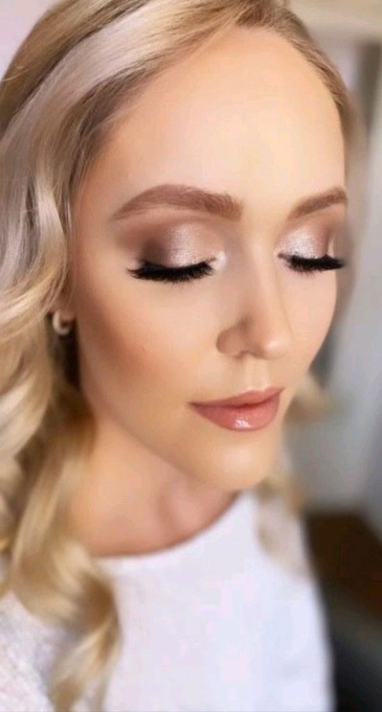 Dreamy Wedding Makeup Ideas For The Hopeless Romantic Shimmery Gold