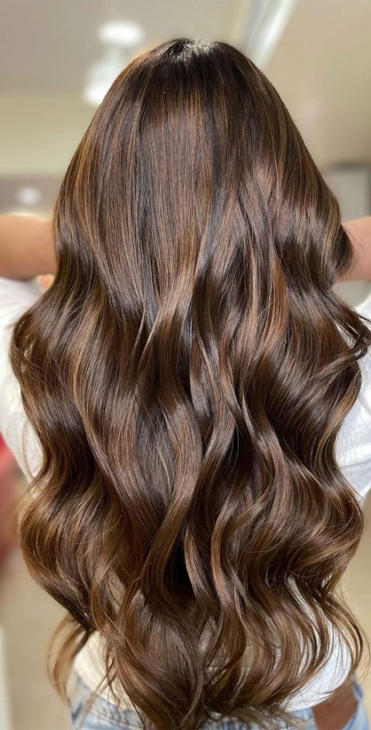 54 Trendy Hair Colour Ideas to Rock This Autumn : Mocha Caramel Melt