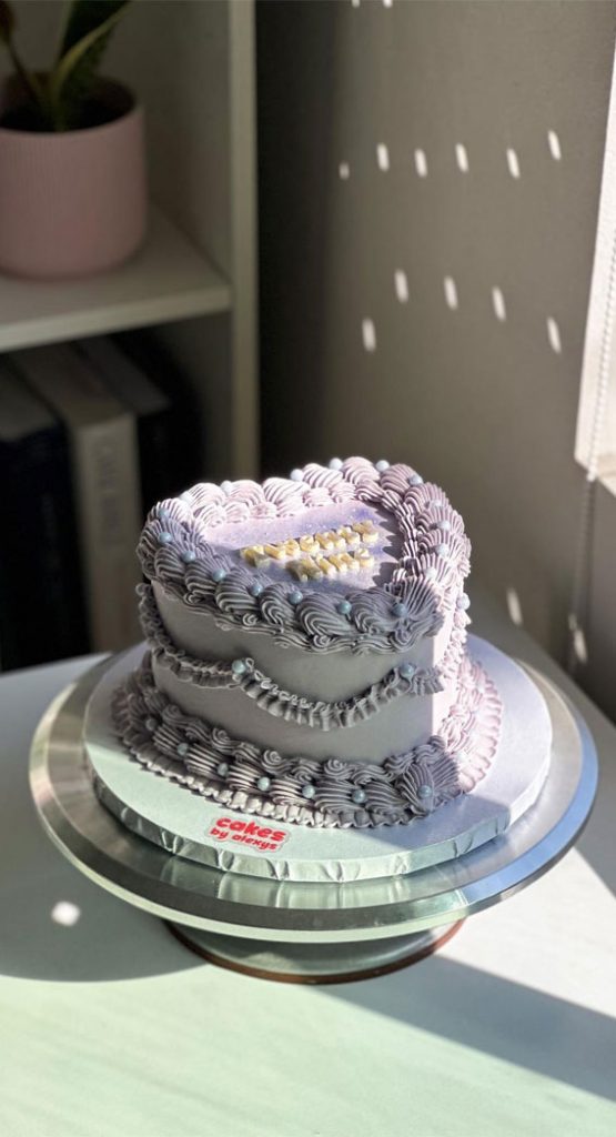 50 Cute Vintage Style Cake Delight Ideas Lavender Monochromatic Vintage Style