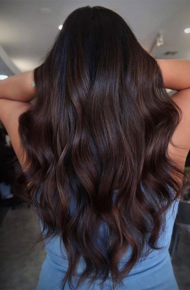 50 Fall Hair Colour Ideas For A Cozy Season Chocolate Pecan Brunette 5806