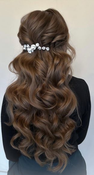 40 Half Up Half Down Hairstyles The Perfect Balance of Sophistication ...