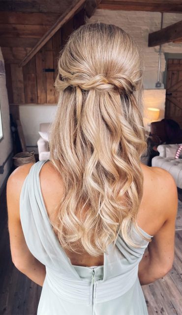 30 Stunning Bridesmaids Hairstyles For 2024 Simple Twisted Half Up Half Down Hairstyle 8802