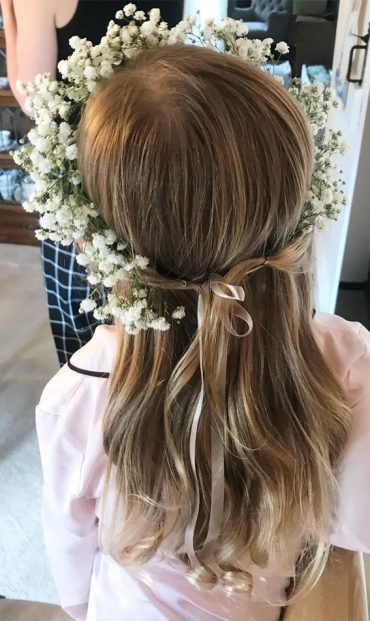 28 Enchanting Flower Girl Hairstyles : Volume Curl Ends with Baby's ...