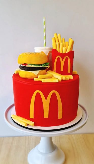 15 McDonald's Cake Creations : Classic McDonald's Cake