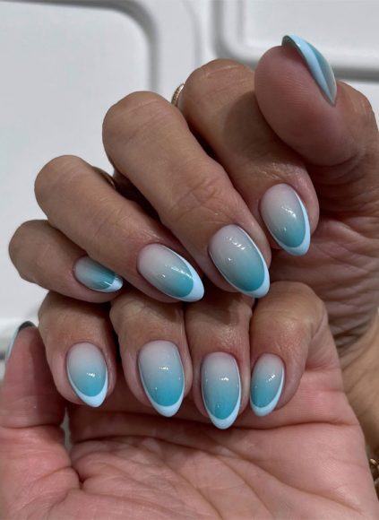 35 Creative Nail Art Inspirations to Transform Your Tips : Ombre Blue ...