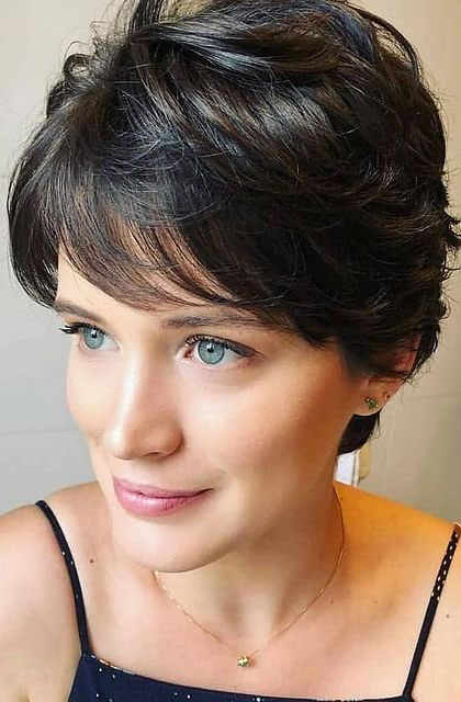 Bixie Haircut with Fringe : 50 Best haircuts & Hairstyles To Try
