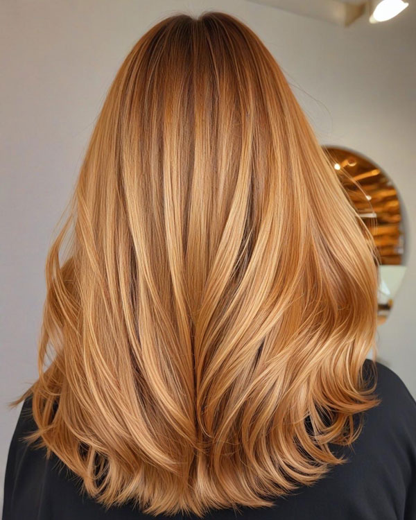 65 Stunning Autumn Hair Colour Shades : Golden Butterscotch Layered Waves