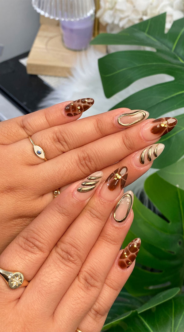 30 Cute Autumn Nail Designs to Fall For This Season : Blooming Chrome Elegance