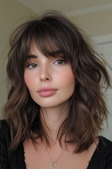 50 Chic Shoulder-Length Haircuts with Bangs : Choppy Layers with ...