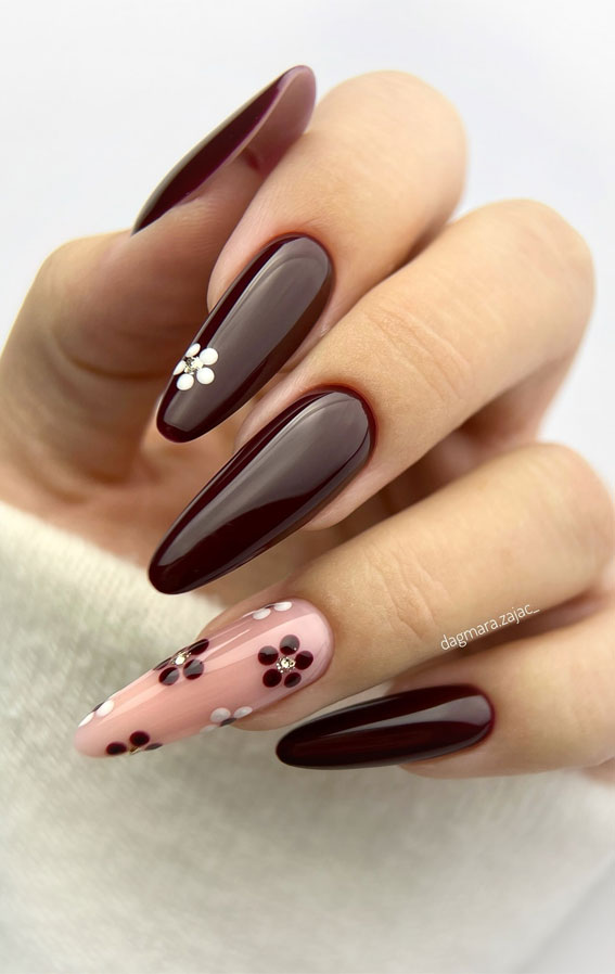 25 Stylish Autumn Nails To Make A Statement : Elegant Burgundy & Floral Accent