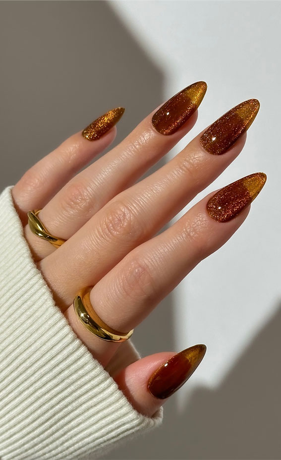 Golden Shimmer Jelly Nails, stylish autumn nails, autumn nail art, autumn nail designs, trendy fall nails