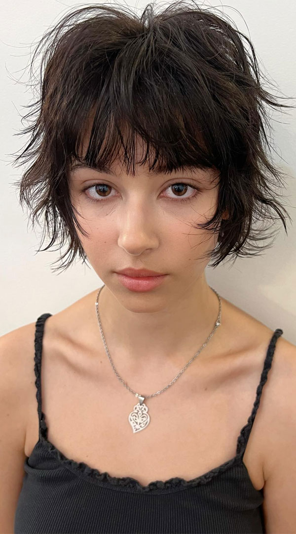 30 Short Shag Hairstyles for an Edgy Vibe : Messy Pixie Shag