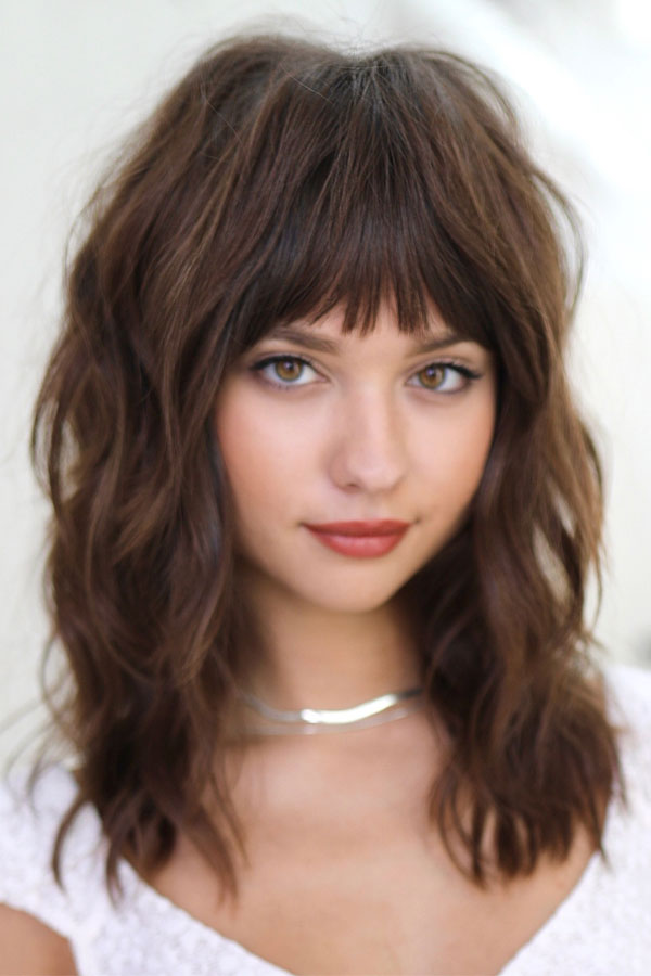 50 Chic Shoulder-Length Haircuts with Bangs : Soft Textured Waves with ...