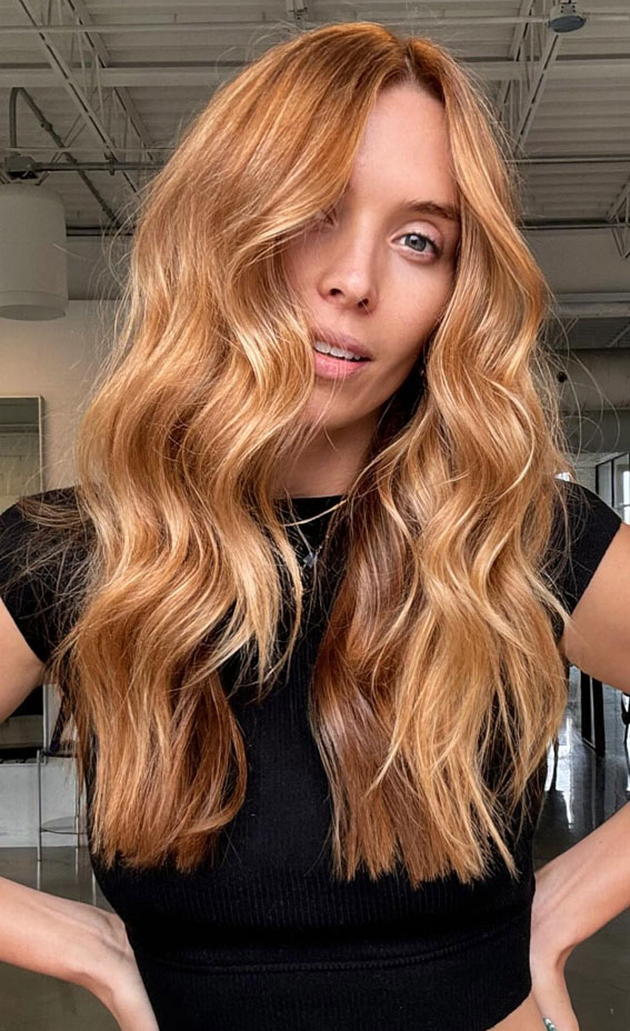 30 Best Hair Colours for Autumn and Winter : Golden Peach Waves