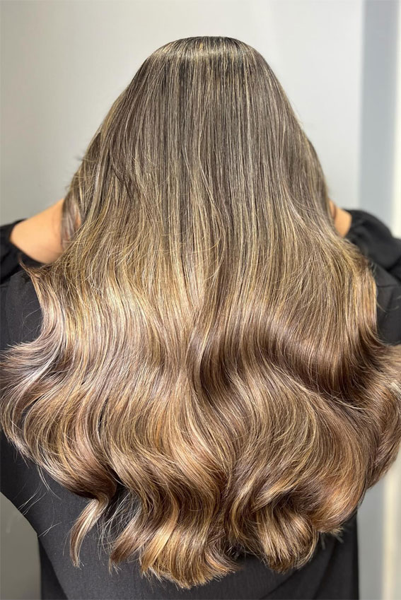 30 Subtle Hair Colour Ideas to Try : Golden Bronde Waves