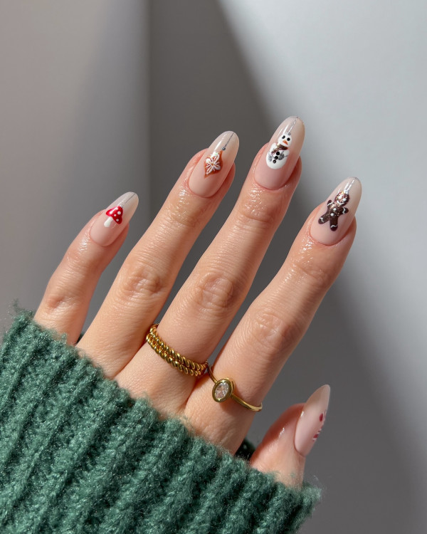 Festive Minimalism, Christmas nail art, Christmas nail ideas, Christmas nails, mix and match festive holiday nails, cute Christmas nail designs, festive holiday nails