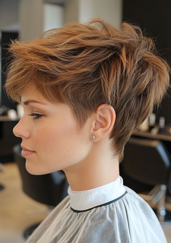 32 Pixie Haircuts For Women Over 40 : Textured Caramel Pixie with Lifted Layers