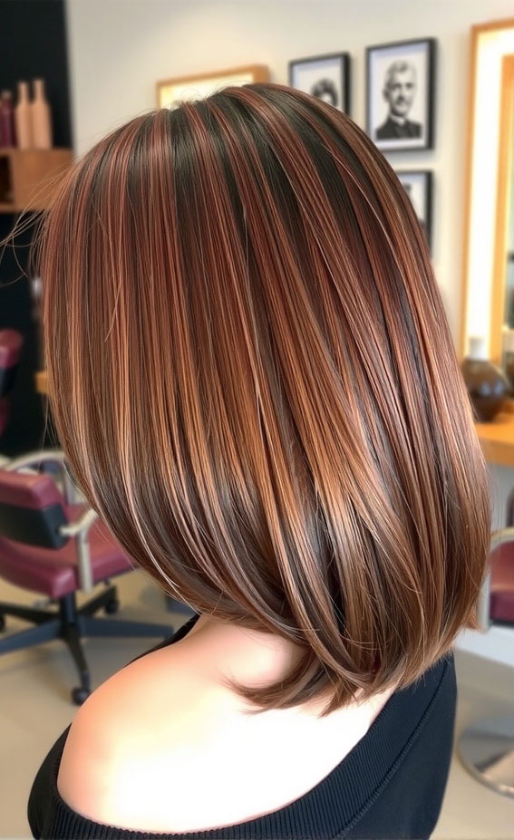 Caramel and Chestnut Highlights on a Layered Bob, Hair colours for women, Hair colour highlights, Hair Colour Brown, hair colours names, hair colour ideas, Hair colour for women