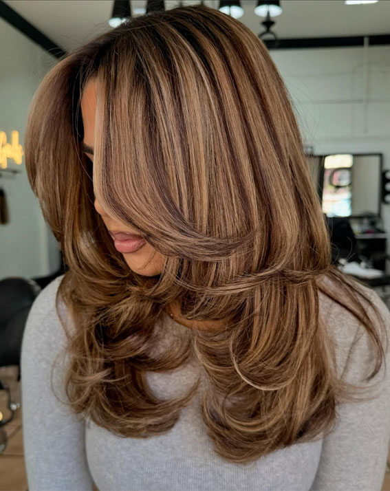 50 Stunning Hair Colours For Women : Honey Brown with Luscious Layers