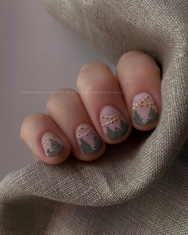 35 Cute Christmas Nail Art Ideas : Winter Wonderland Vibes Short Nails