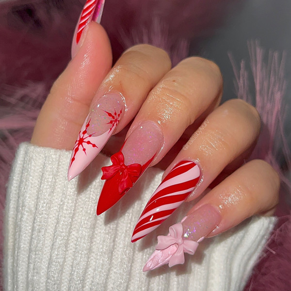 35 Cute Christmas Nail Art Ideas : Candy Cane Glam Nails