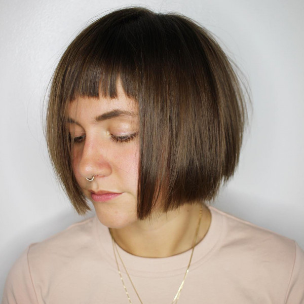 25 Chic Bob Hairstyles with Bangs to Suit Every Style : Edgy Micro Fringe with Sleek Bob