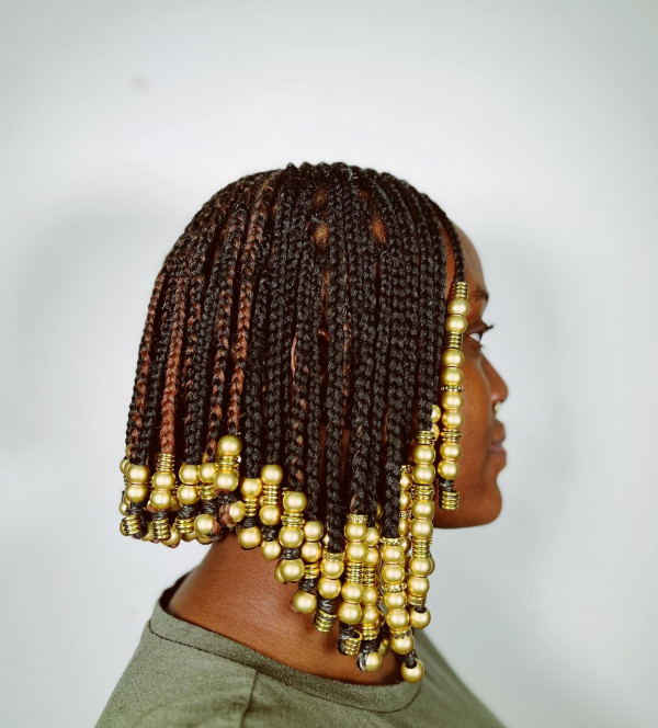 16 Trendy Fulani Braids with Beads : Golden Beaded Bob Braids