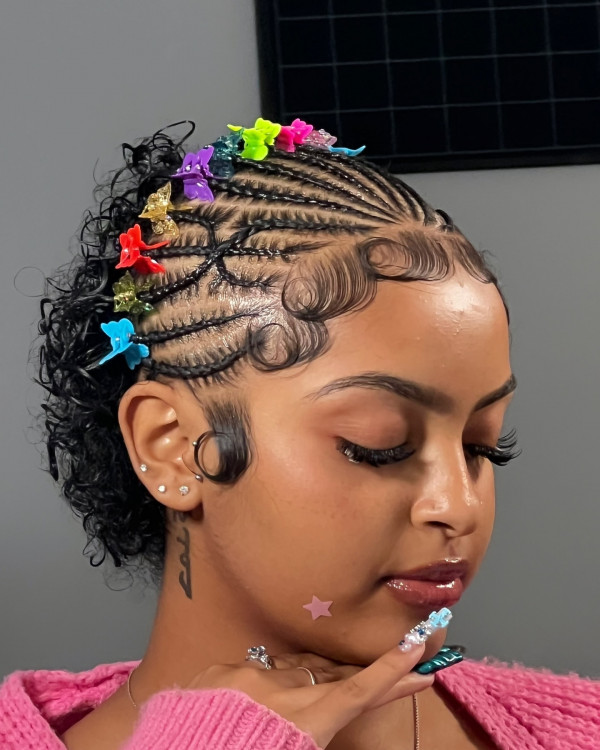 22 Gorgeous Fulani Braids With Curls for a Trendy Look : Playful Fulani Braids with Colourful Clips