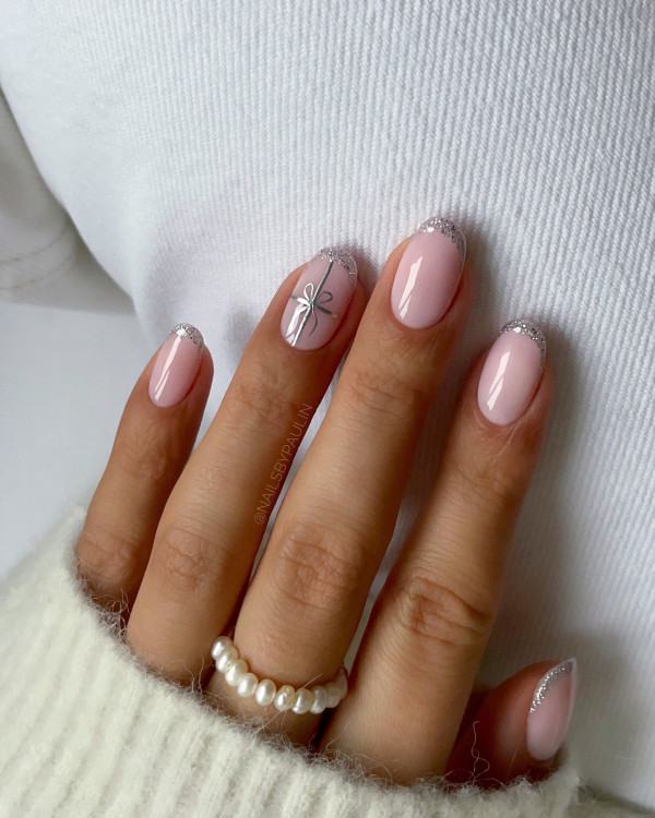 30 Elegant Christmas Nail Designs : Silver Gift Glam Nails