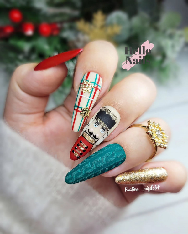 30 Elegant Christmas Nail Designs : Nutcracker-Inspired Nail Art